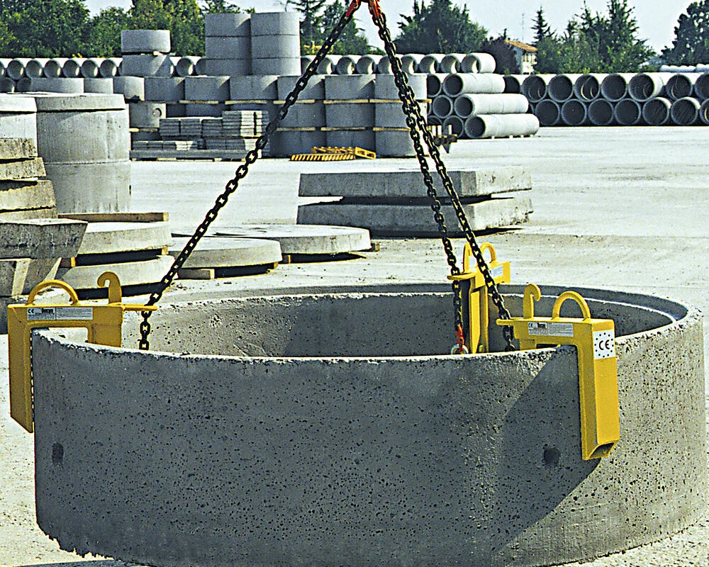 Manhole ring lifter